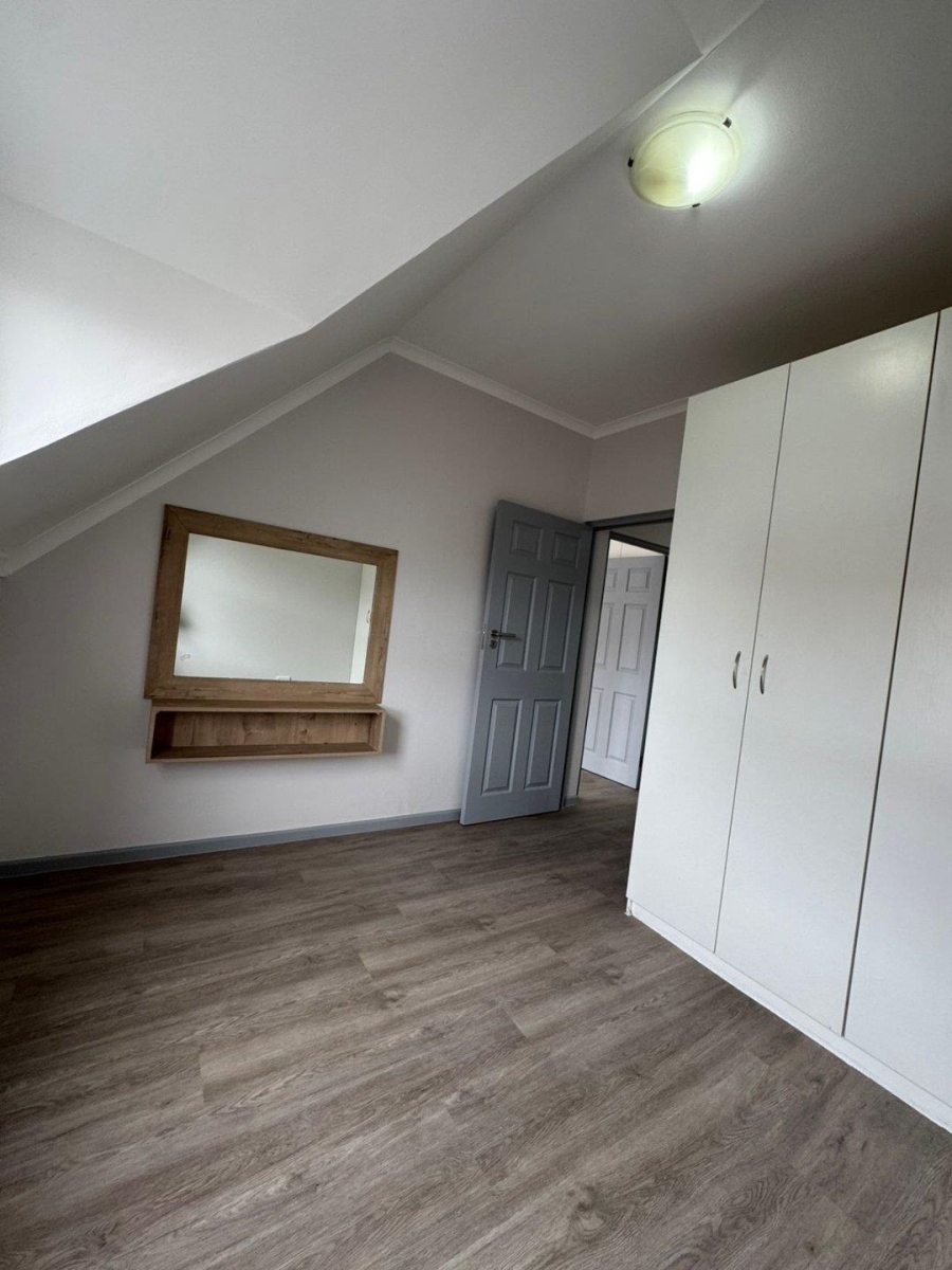 2 Bedroom Property for Sale in Whispering Pines Western Cape